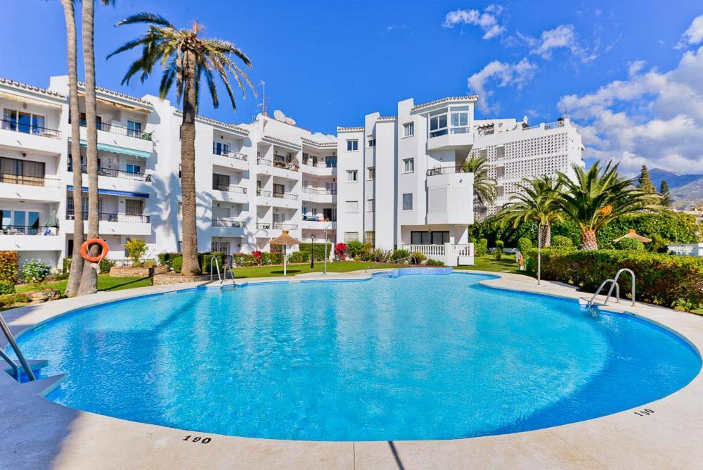 Las Palmeras Nerja Esterno foto